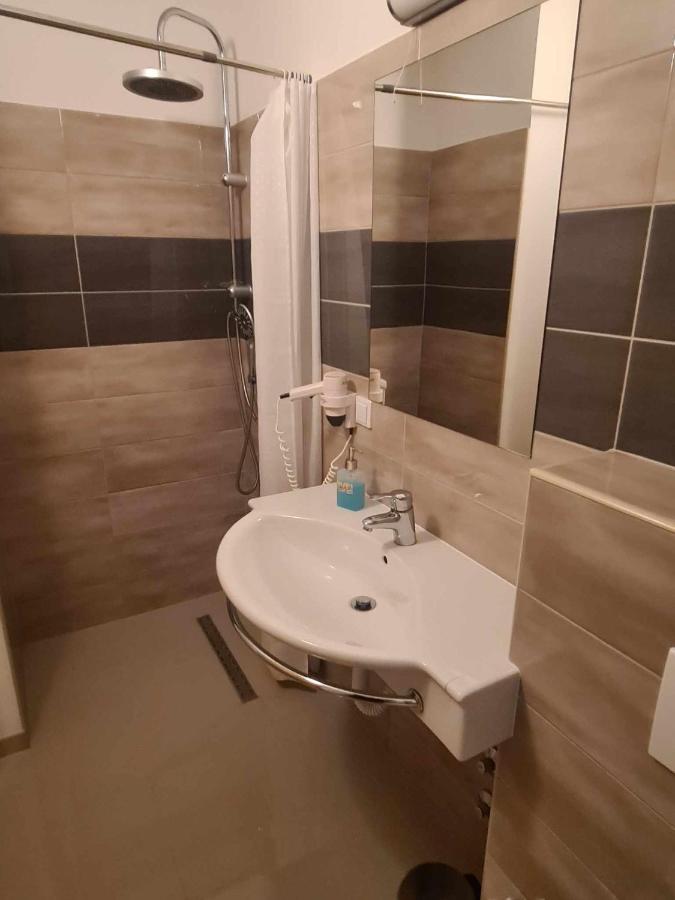 Hotel Lohovo Bihać 외부 사진