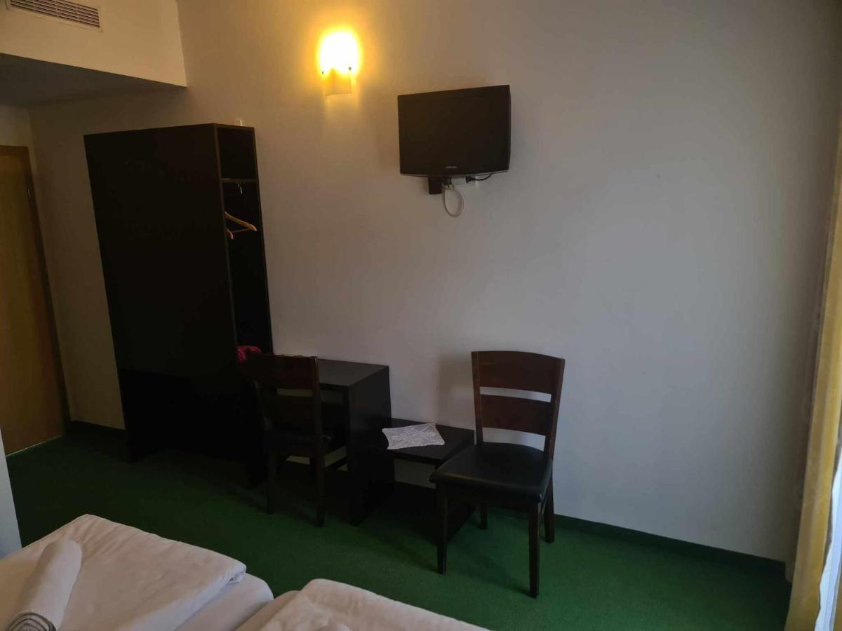 Hotel Lohovo Bihać 외부 사진