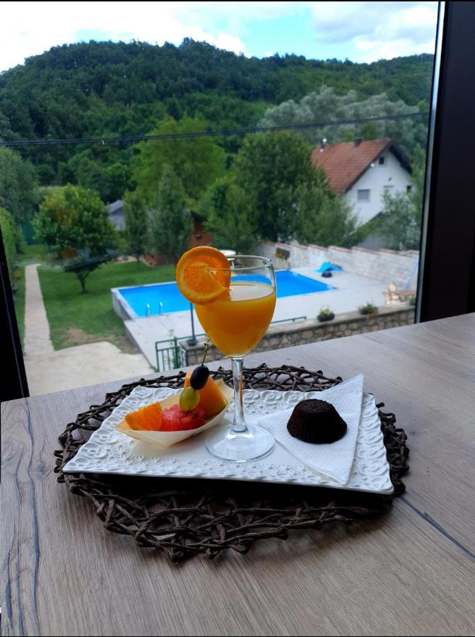 Hotel Lohovo Bihać 외부 사진