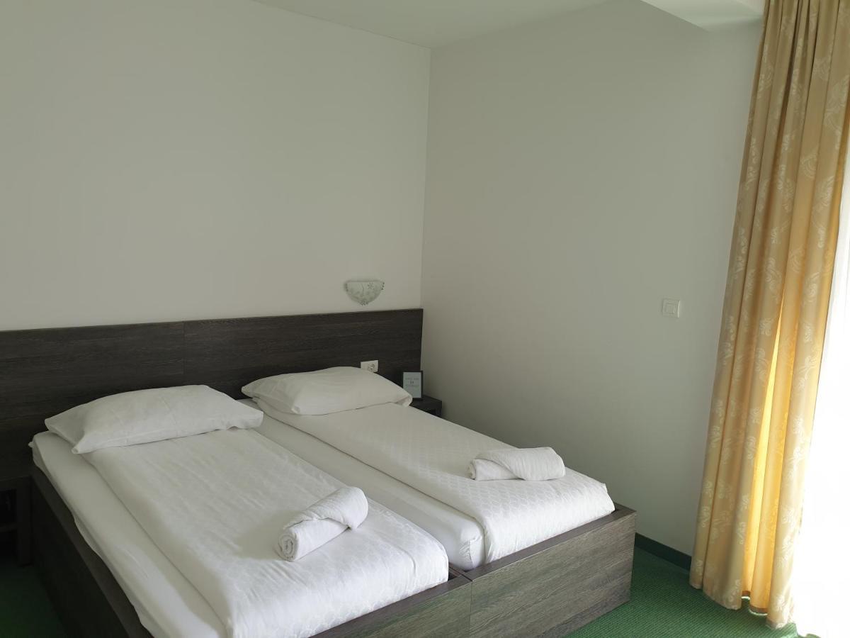 Hotel Lohovo Bihać 외부 사진